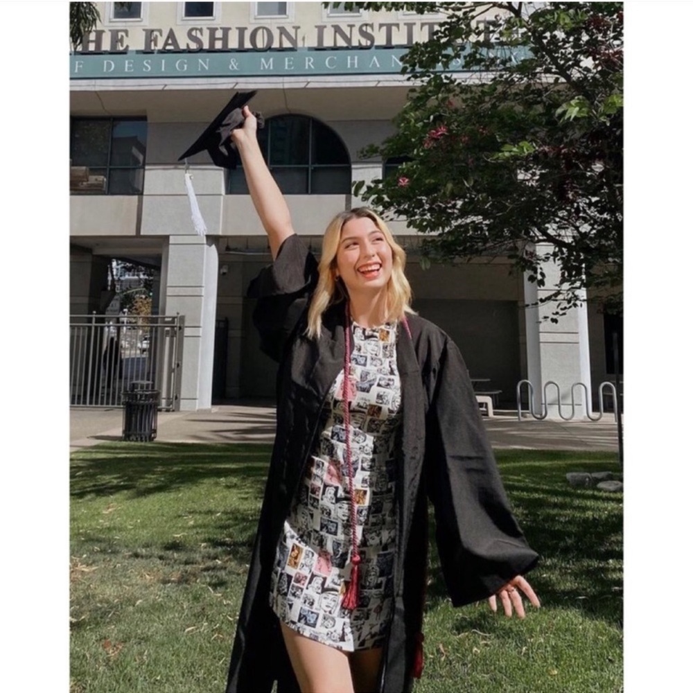 RARE Reformation Lilah Comic Mini Dress - Picture 8 of 9